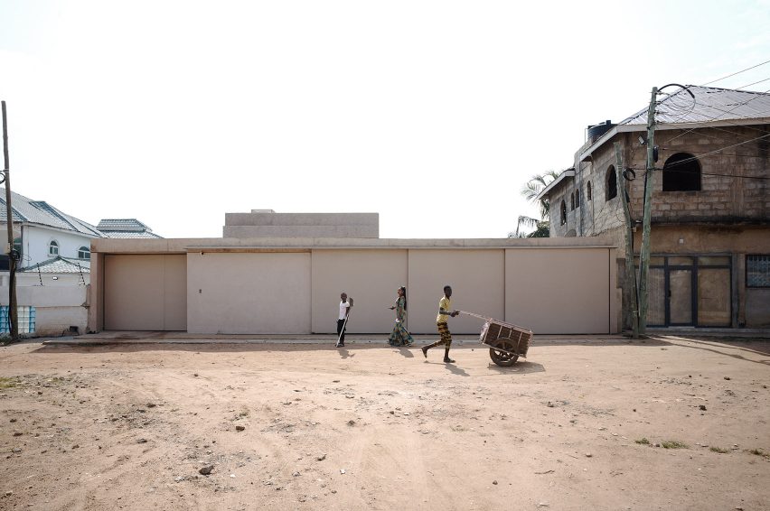 Dot.Ateliers Ogbojo by DeRoché Strohmayer