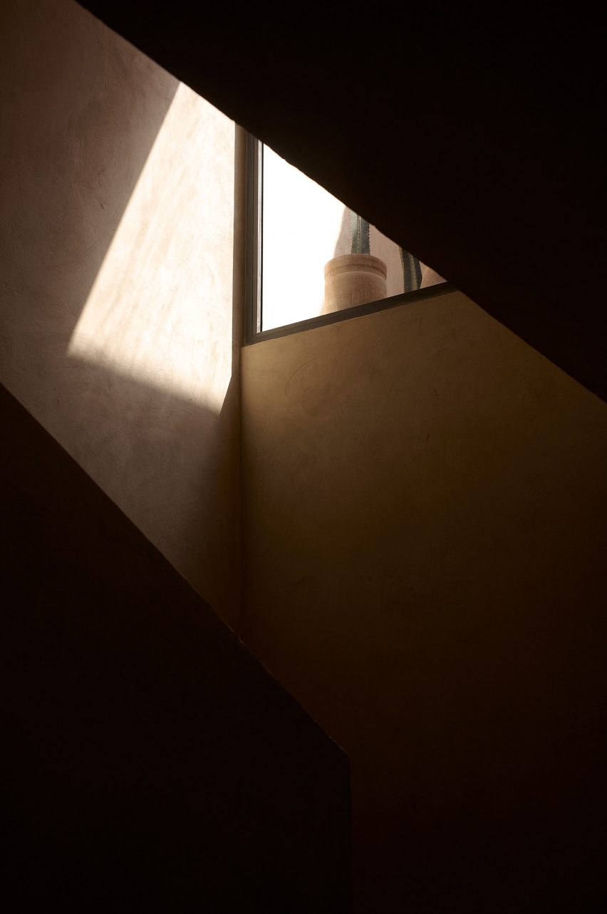 Dot.Ateliers Ogbojo by DeRoché Strohmayer