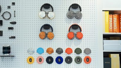 Ear cushions and covers for headphones