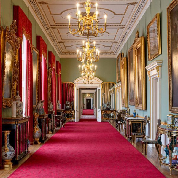 East wing renovation in Buckingham Palace