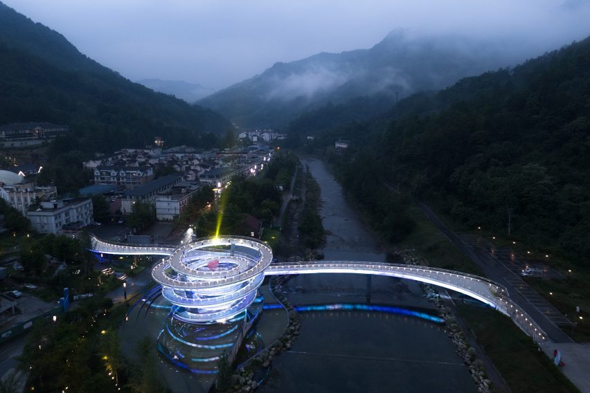 G Clef Bridge by ZZHK