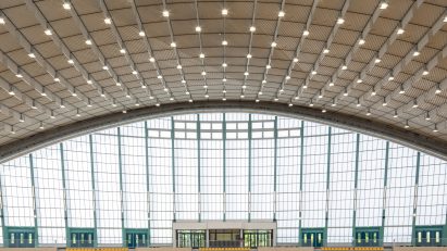 Grande Nef de l'Île-des-Vannes gymnasium in Paris after its renovation by Chatillon Architectes