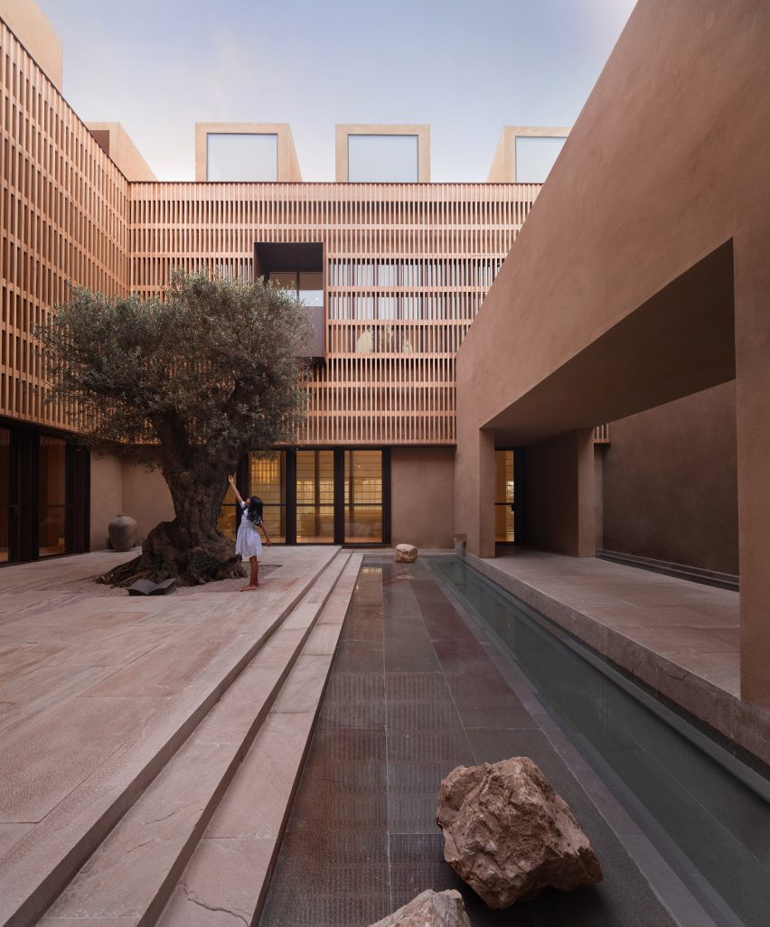 House of Courtyards by Studio VDGA