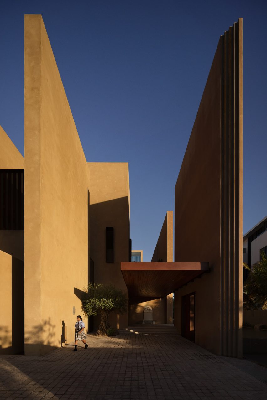 House of Courtyards by Studio VDGA