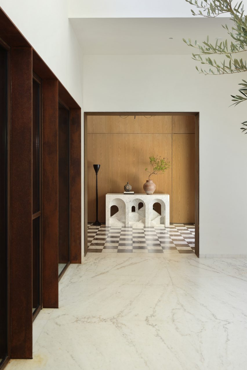 House of Courtyards by Studio VDGA
