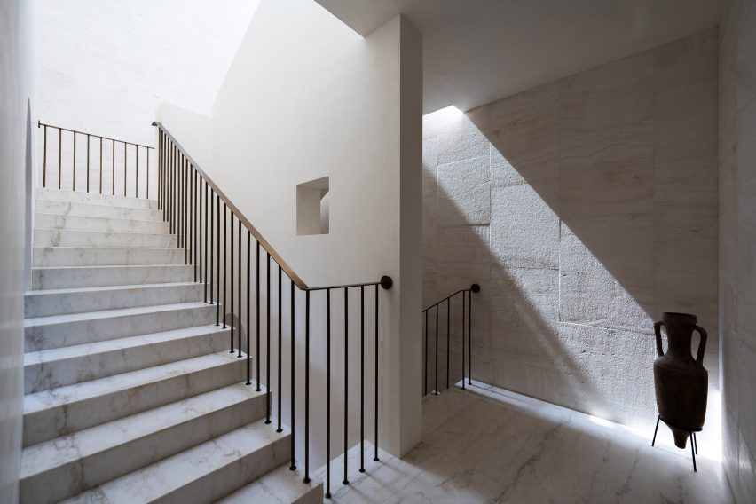 House of Courtyards by Studio VDGA