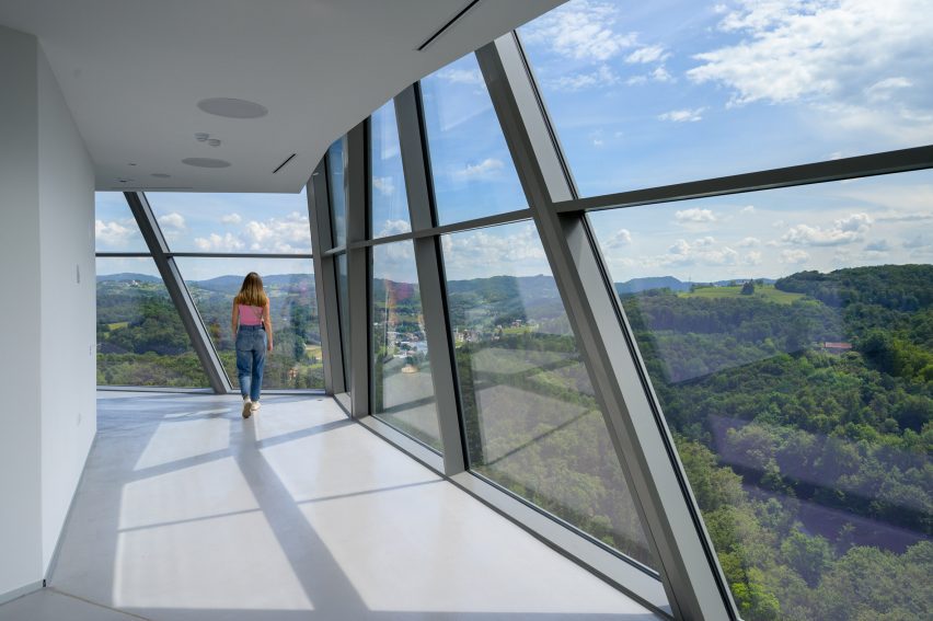 Kristal Observation Tower by Korpnik Produkcija