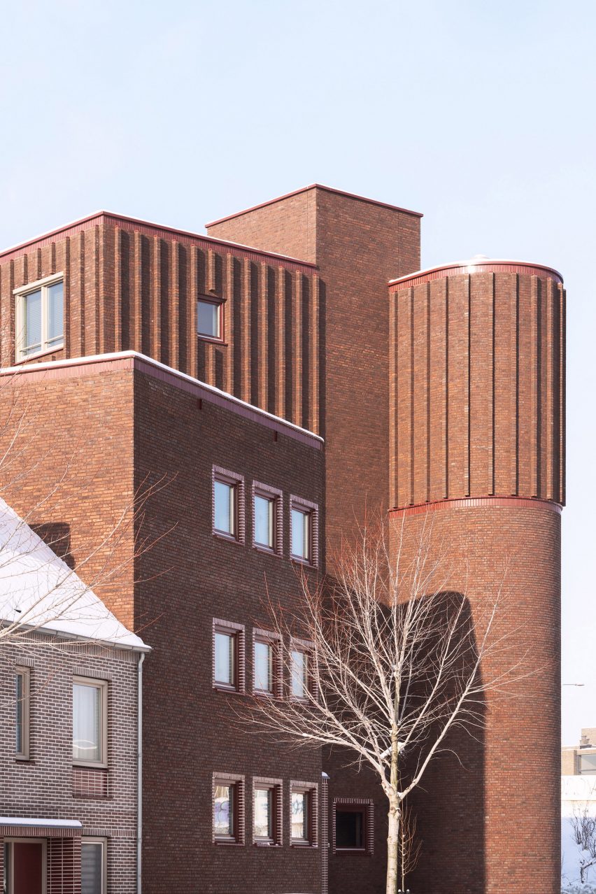 Miller Apartment Building by Martens Willems & Humblé Architecten