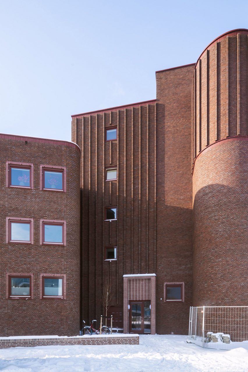 Miller Apartment Building by Martens Willems & Humblé Architecten