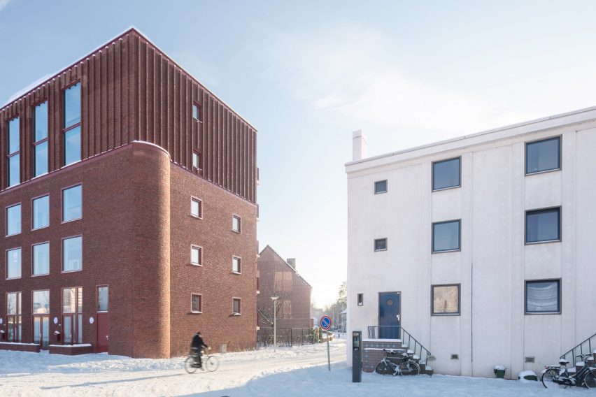 Miller Apartment Building by Martens Willems & Humblé Architecten