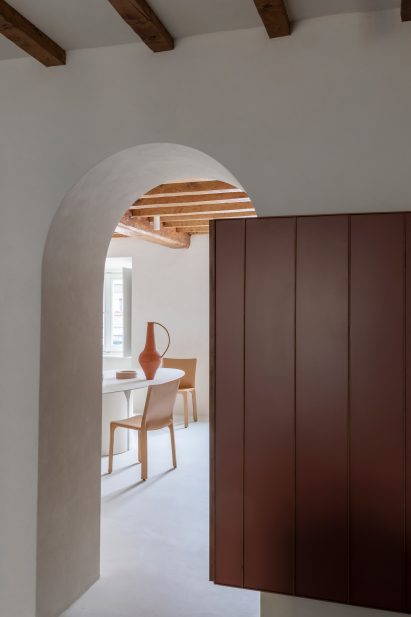 Dining room in Masciarelli showroom