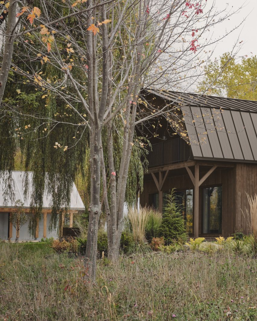 Farmhouse property