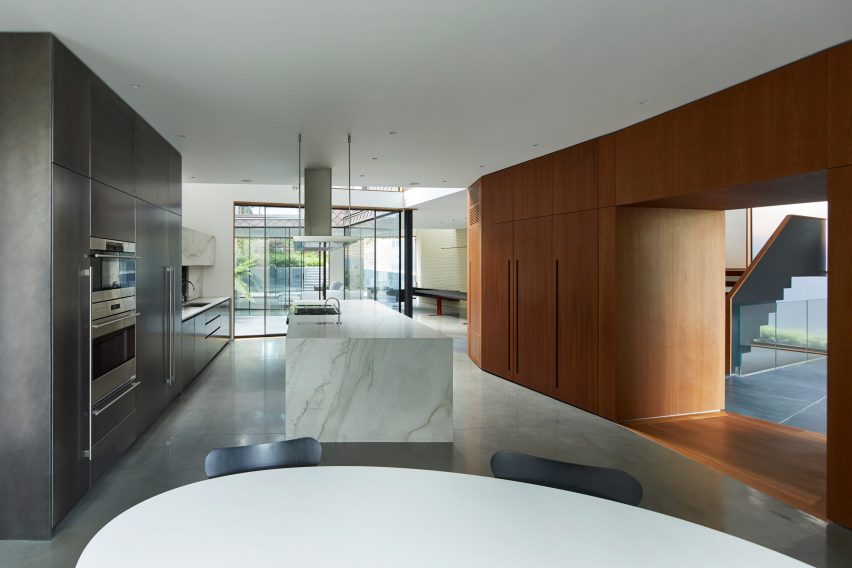 Mesh House by Alison Brooks Architects