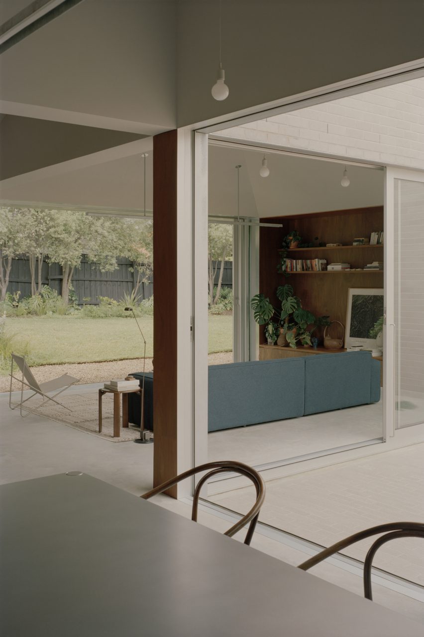 Naples Street House by Edition Office