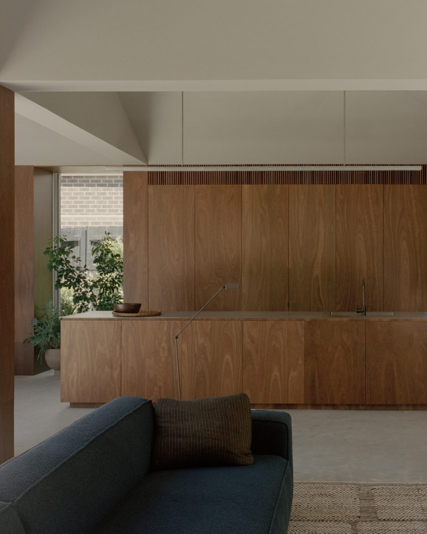 Naples Street House by Edition Office