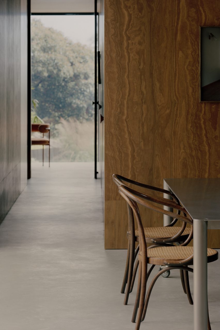 Naples Street House by Edition Office