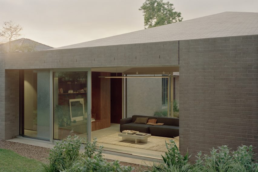 Naples Street House by Edition Office