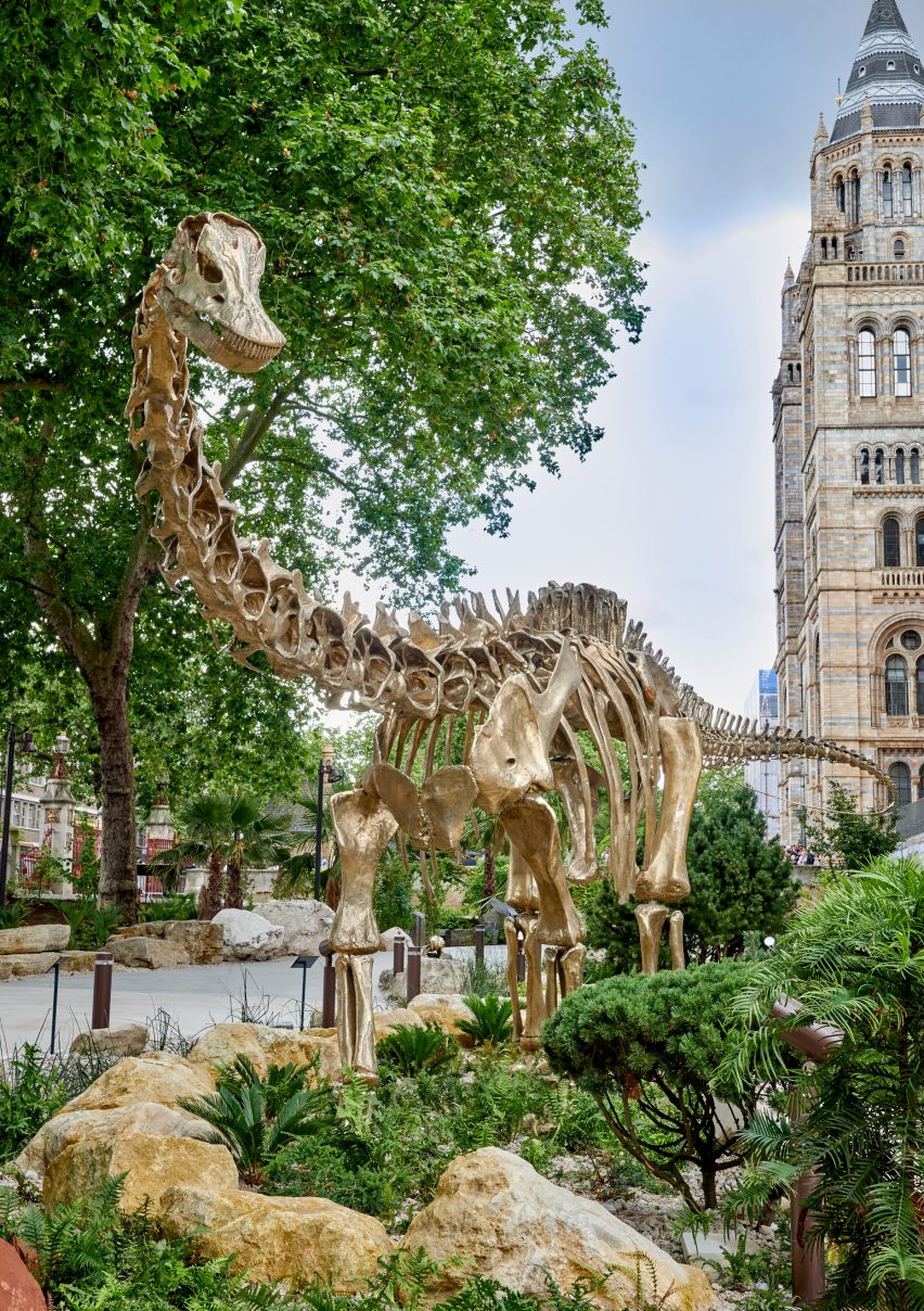 The Natural History Museum gardens by Feilden Fowles and J&L GIbbons