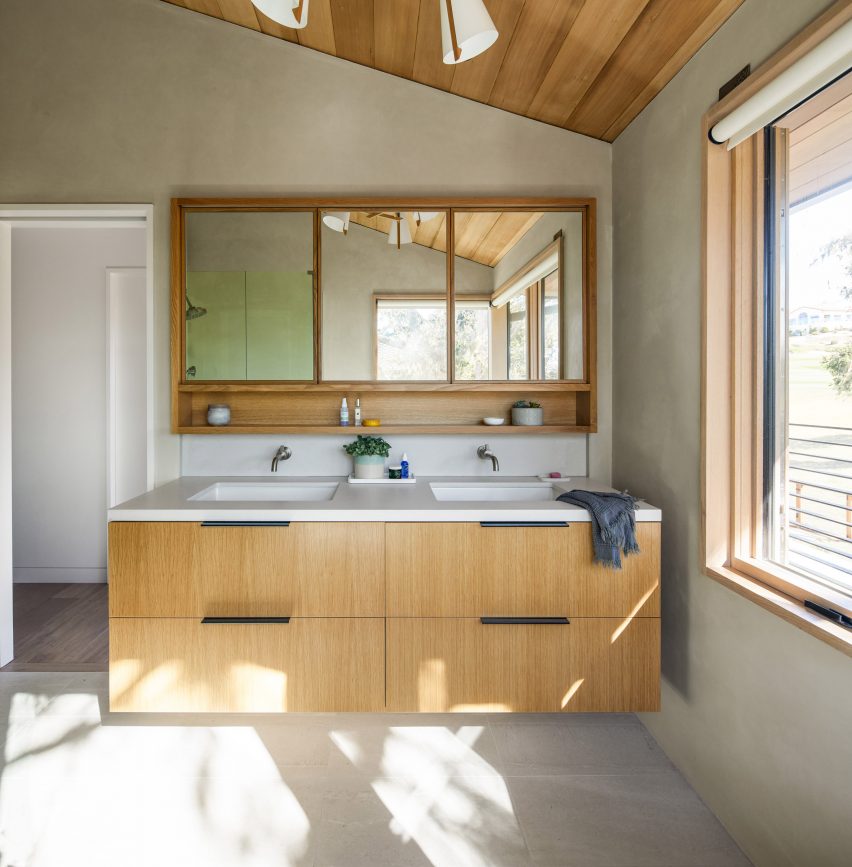 Pebble Beach Residence by Feldman Architecture