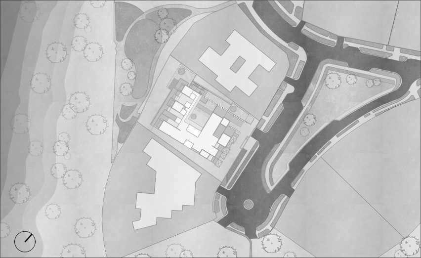 Site plan of House of Courtyards by Studio VDGA
