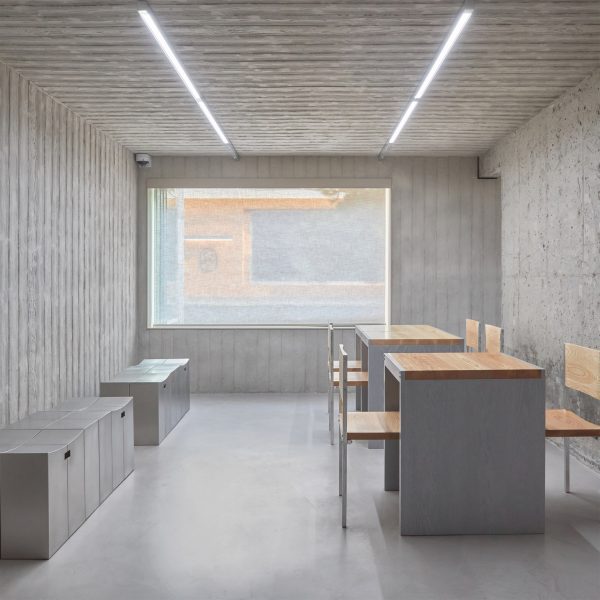 HaHouse Cafe in Seoul by Niceworkshop