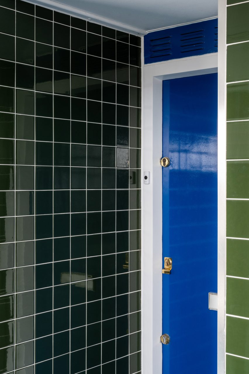 Entrance to Trellick apartment by Archmongers