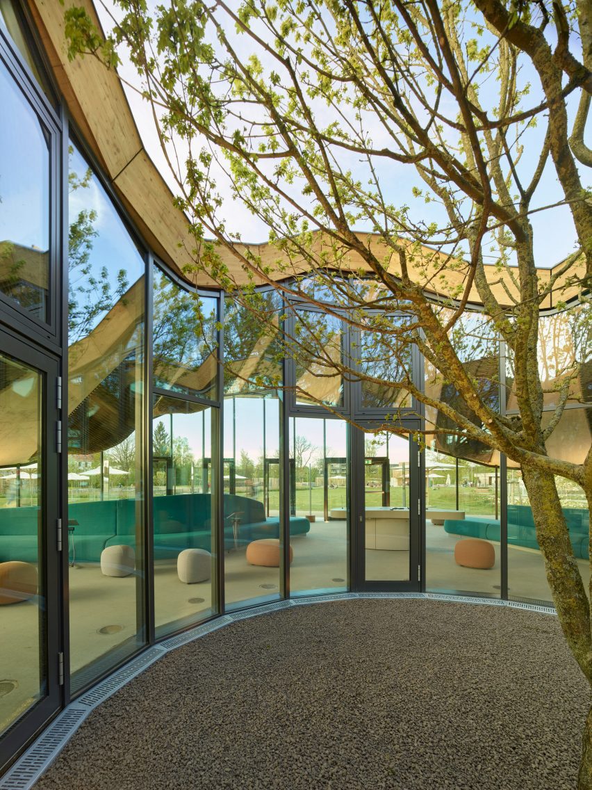 Hybrid Flax Pavilion by the University of Stuttgart