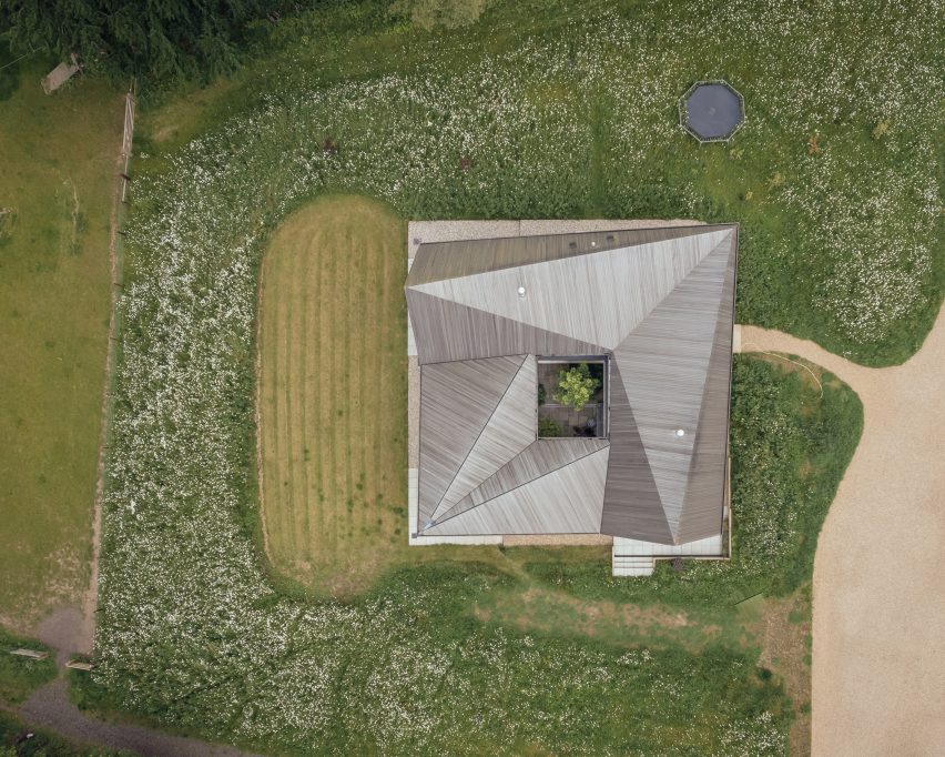 Aerial view of an off-grid home by Studio Bark