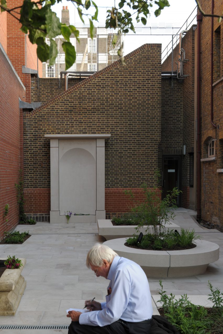 Westminster Coroner's Court by Lynch Architects