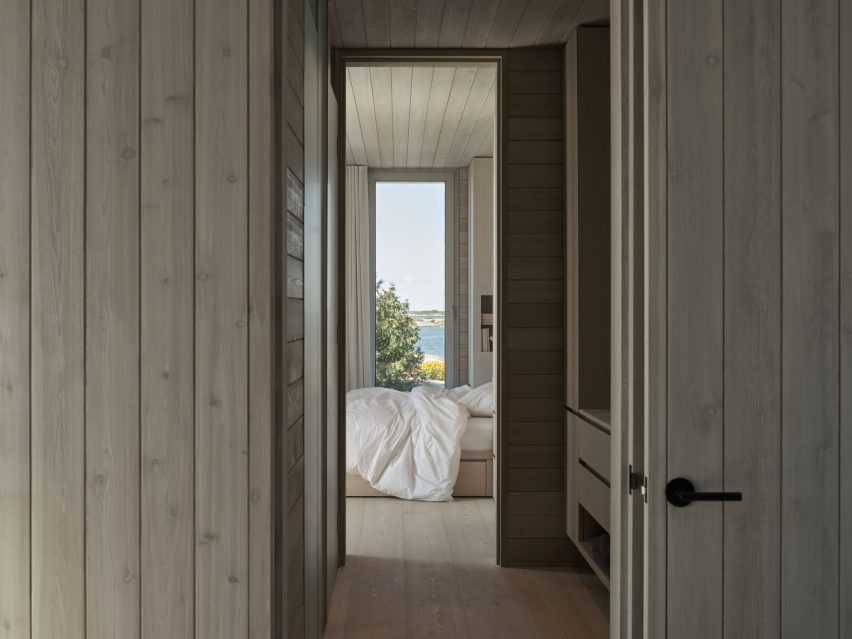 Whistling Winds Island by Akb Architects