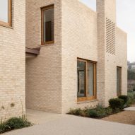 House in Wimbledon by Erbar Mattes