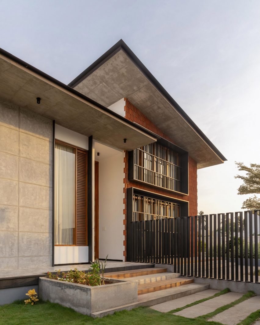 A House in the Farm by Studio MOB