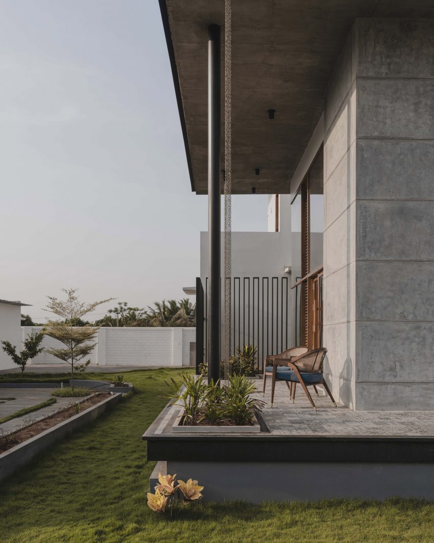 A House in the Farm by Studio MOB