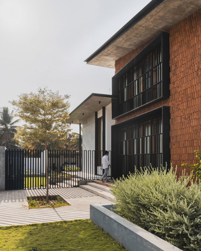 A House in the Farm by Studio MOB