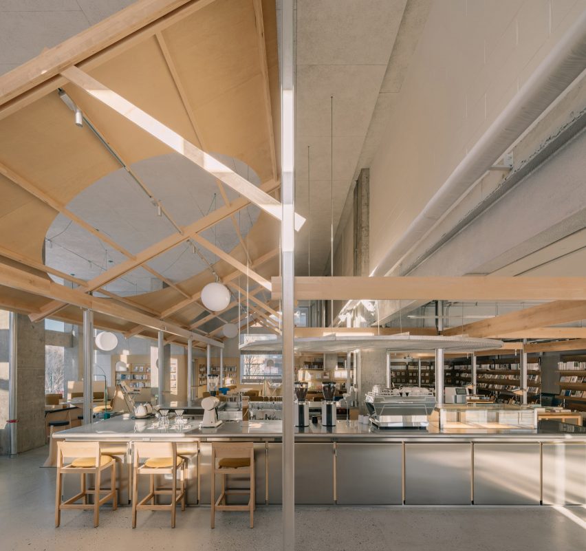 Atelier Tao+C Naive bookshop