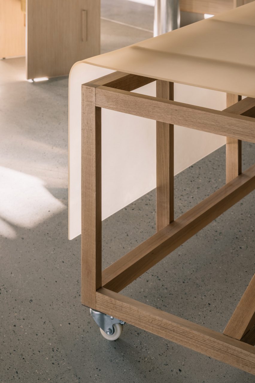 Atelier Tao+C Naive bookshop