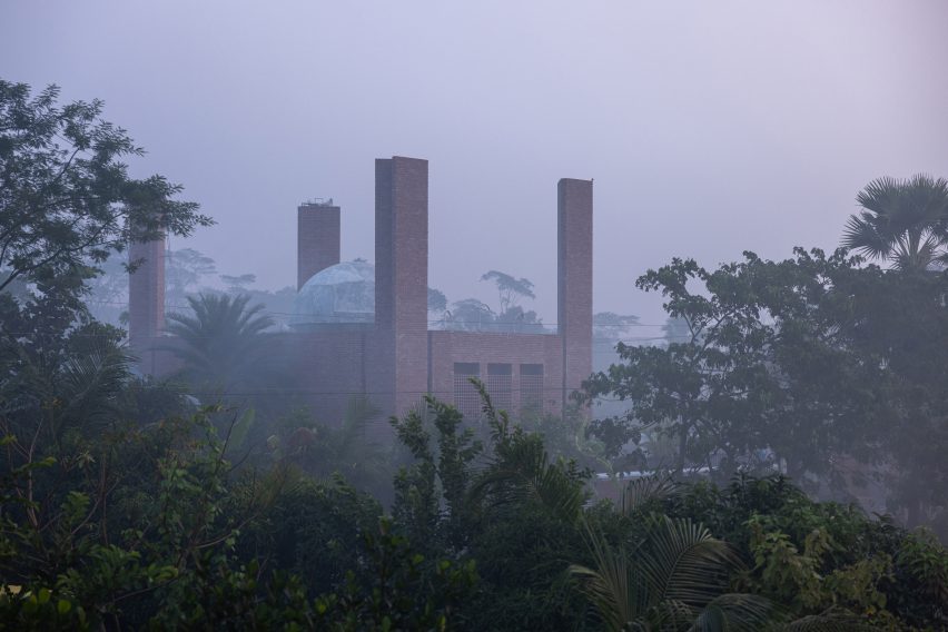 Bait Ur Raiyan Mosque in Bangladesh by Cubeinside