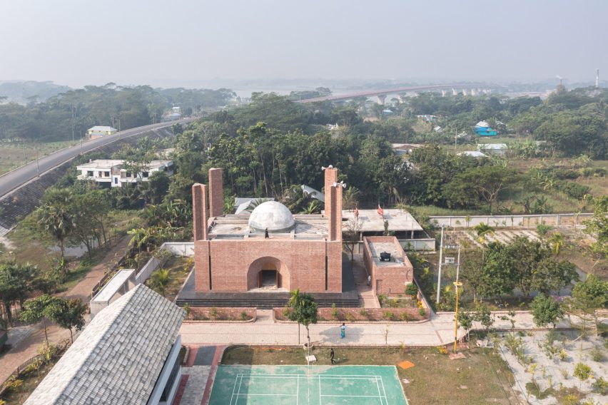 Bait Ur Raiyan Mosque in Bangladesh by Cubeinside