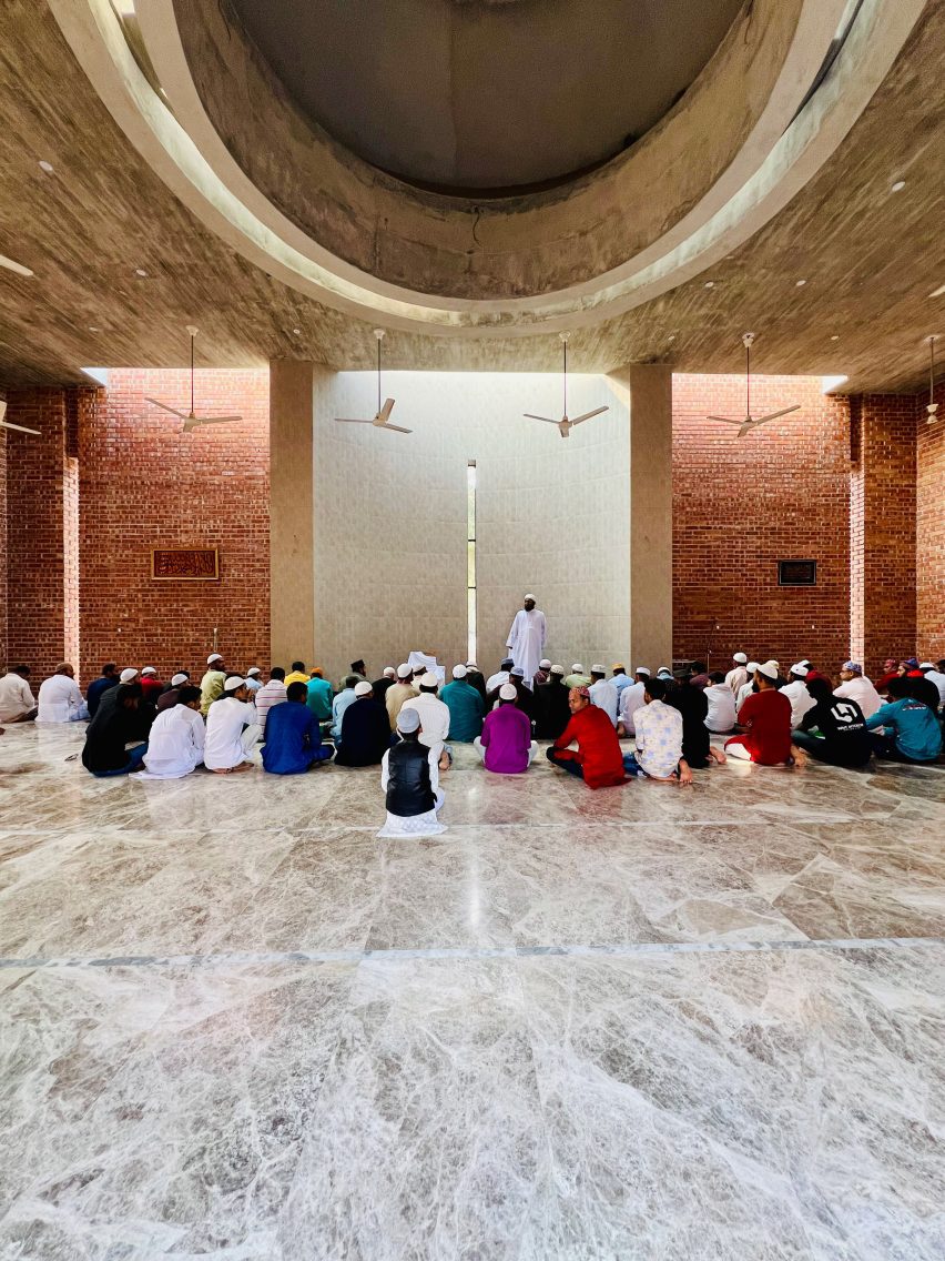 Bait Ur Raiyan Mosque in Bangladesh by Cubeinside