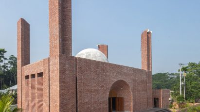 Bait Ur Raiyan Mosque in Bangladesh by Cubeinside