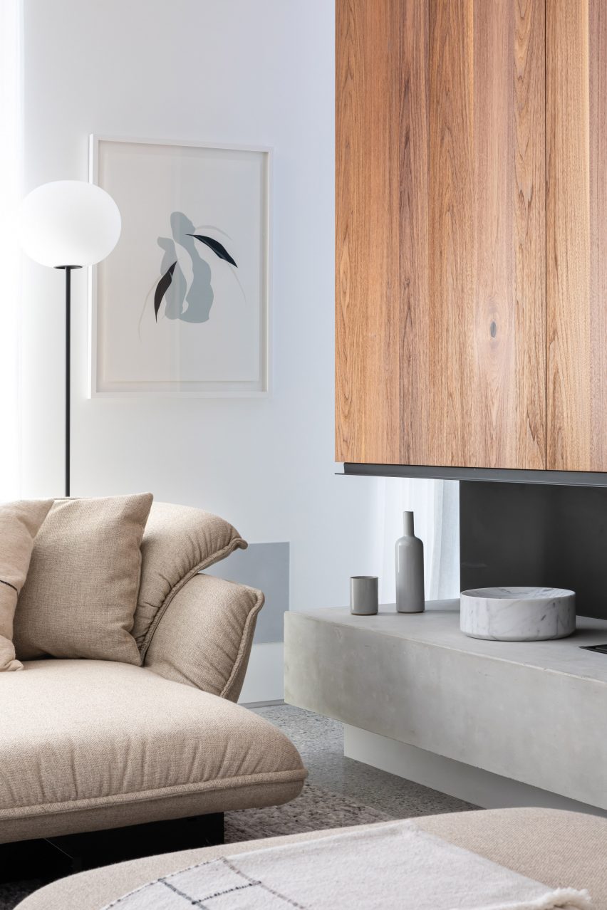 Wood fireplace