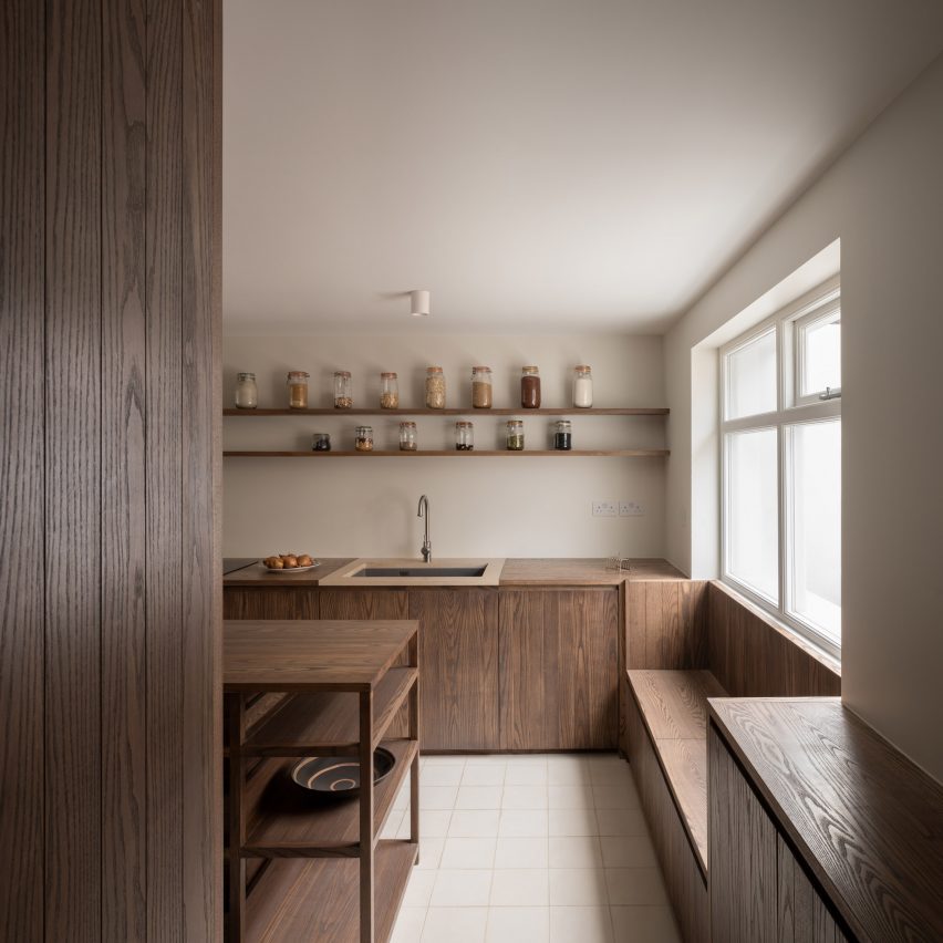 Camden Residence by EBBA Architects