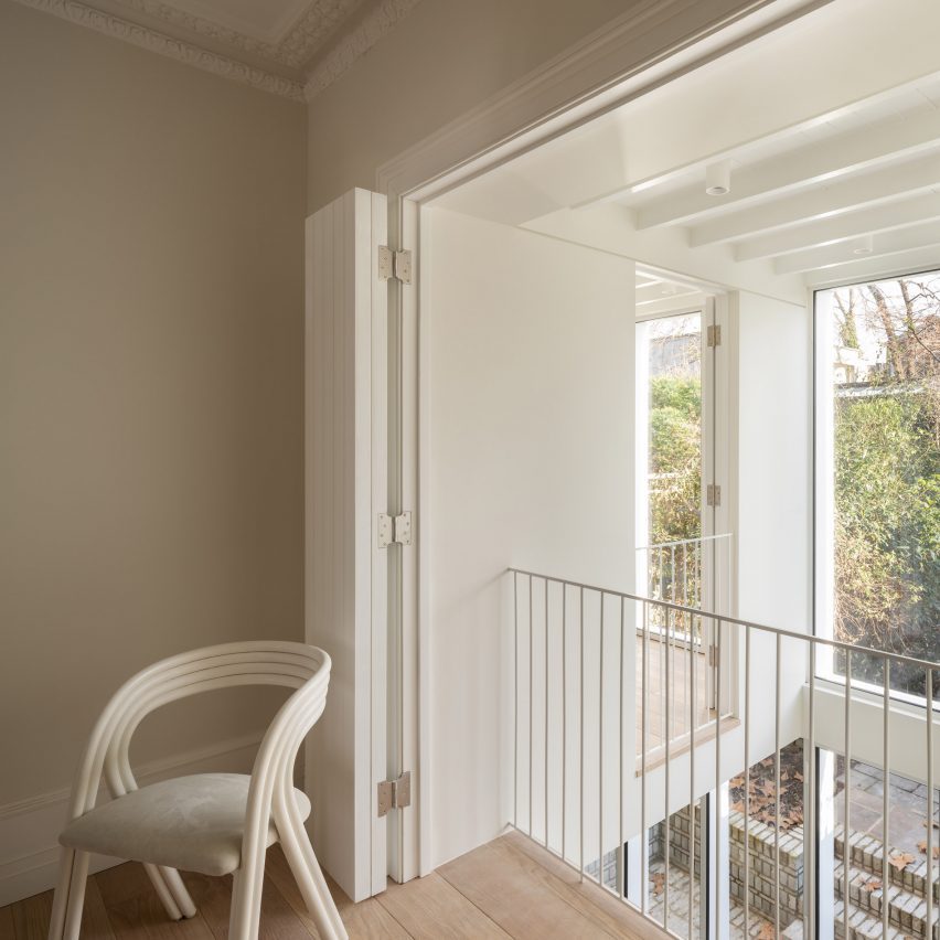 Camden Residence by EBBA Architects