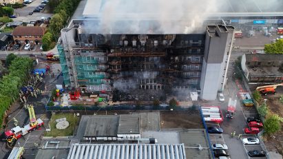 London fire exposes “national scandal” of flammable cladding says Fire Brigades Union