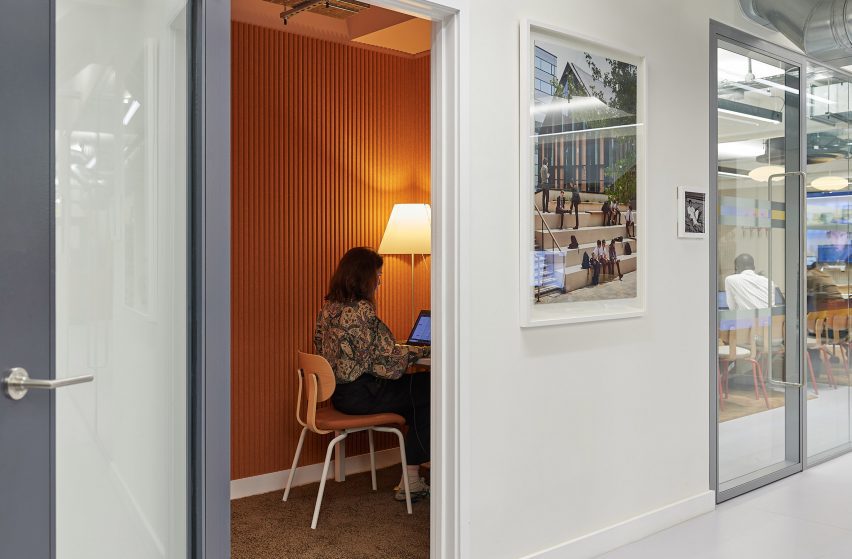 Meeting room in Hawkins\Brown office