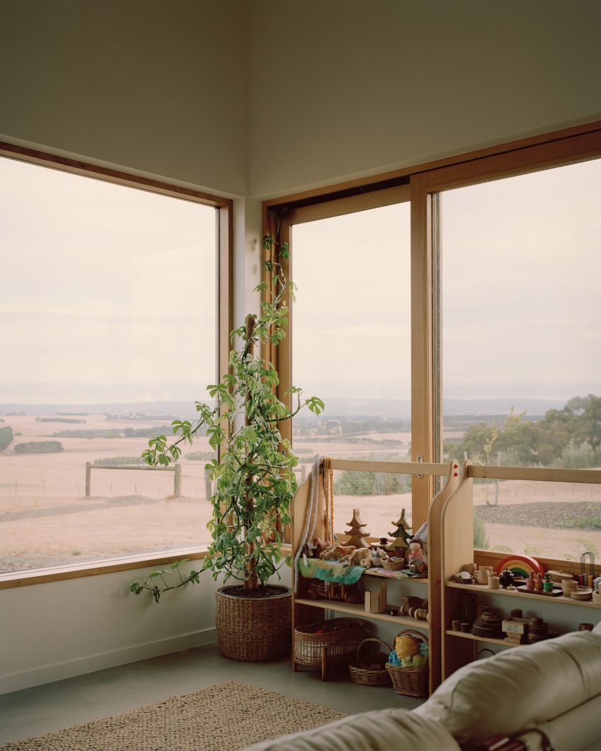Heather's Off-Grid House by Gardiner Architects