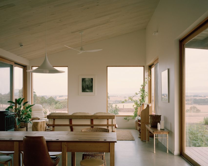 Heather's Off-Grid House by Gardiner Architects