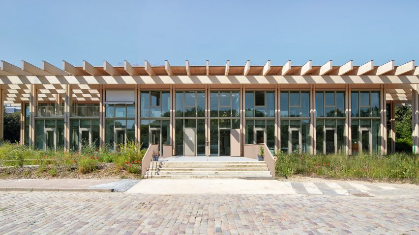 Pavilion Jardins by Atelier du Pont