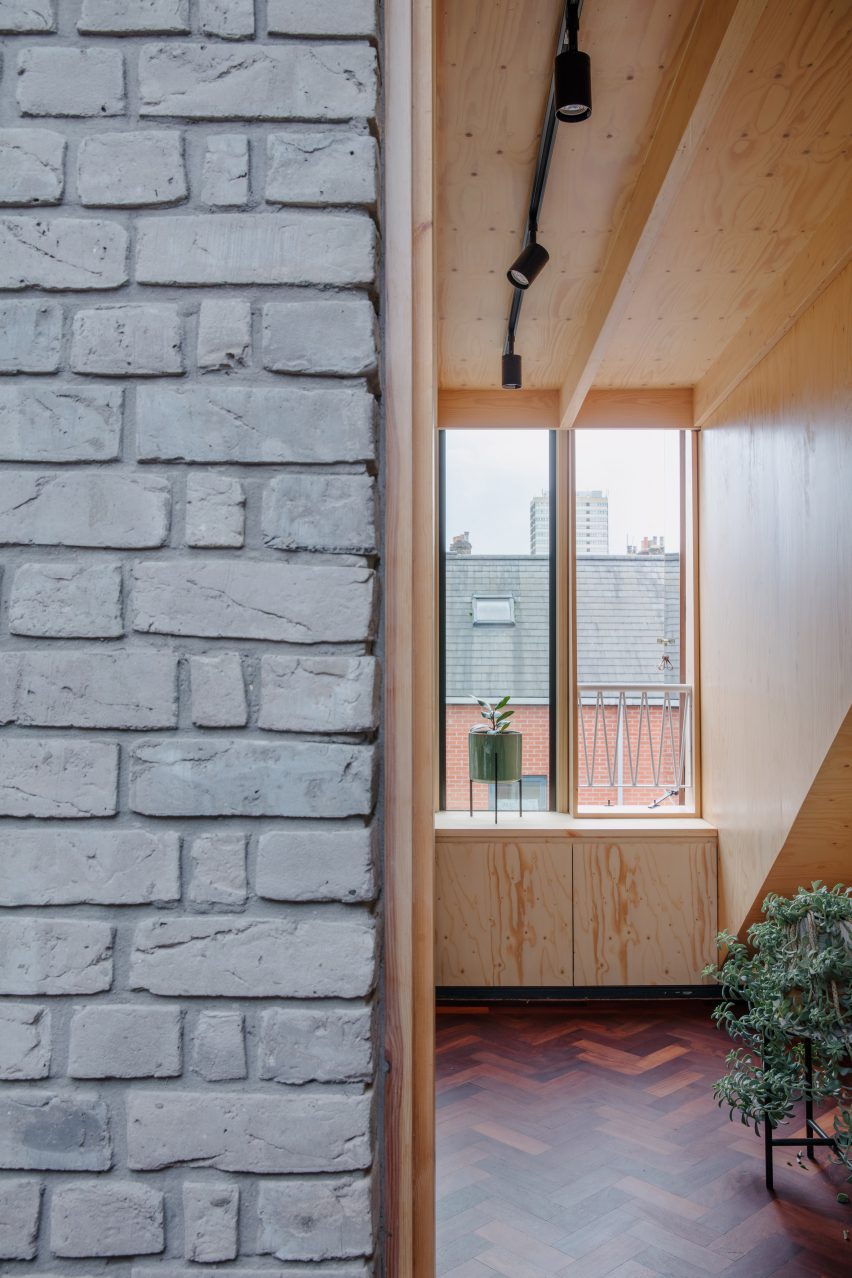 Khan Bonshek east London home