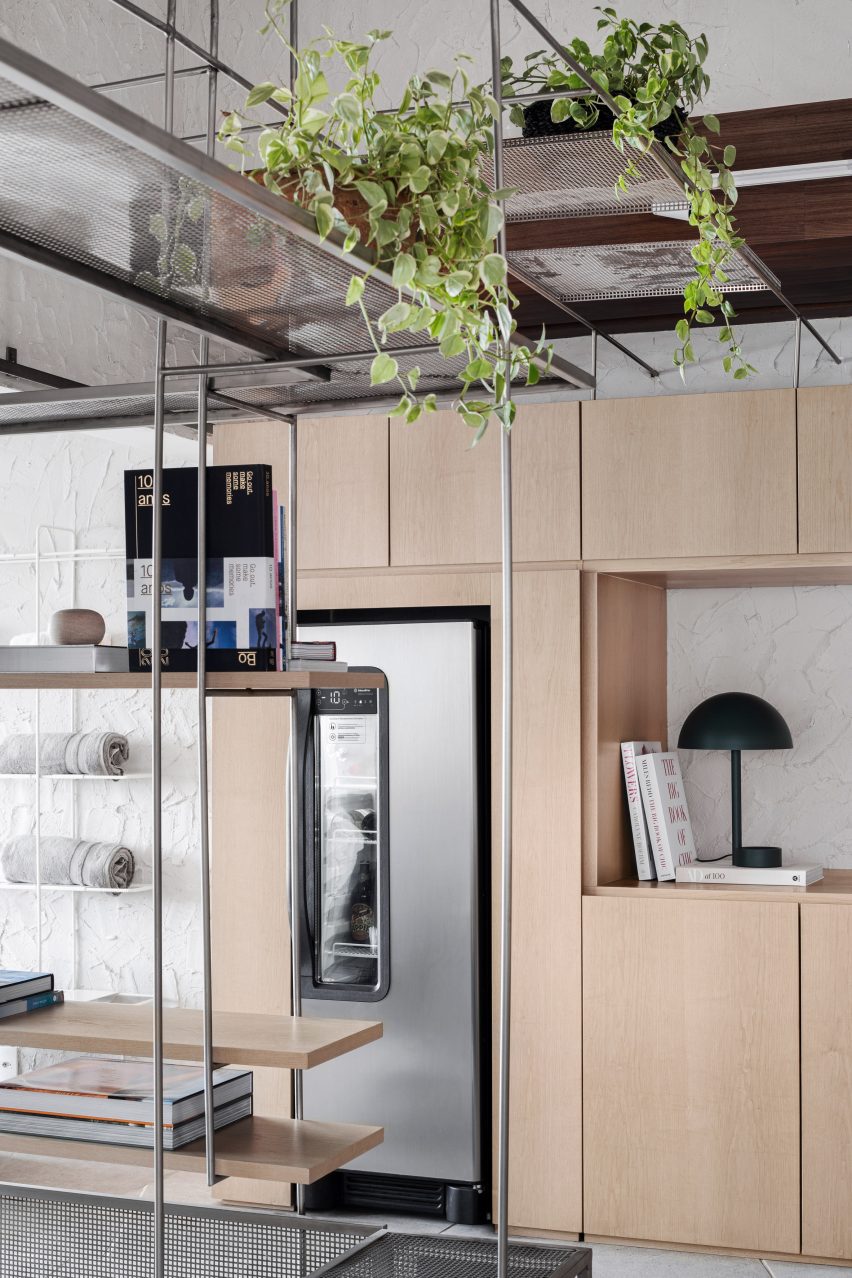 Musa Apartment by Nati Minas & Studio